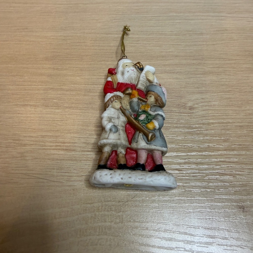 Vintage Style Santa Claus with Children Resin Christmas Ornament Red 3.5 Inch